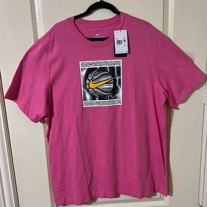 Nike T-shirt NWT size XXLT